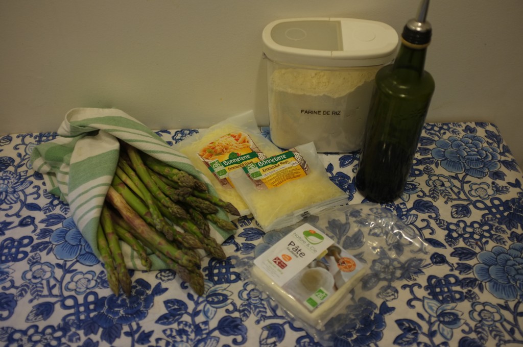 Les ingrédients nécessaires à la préparation de la tarte aux asperges sans gluten