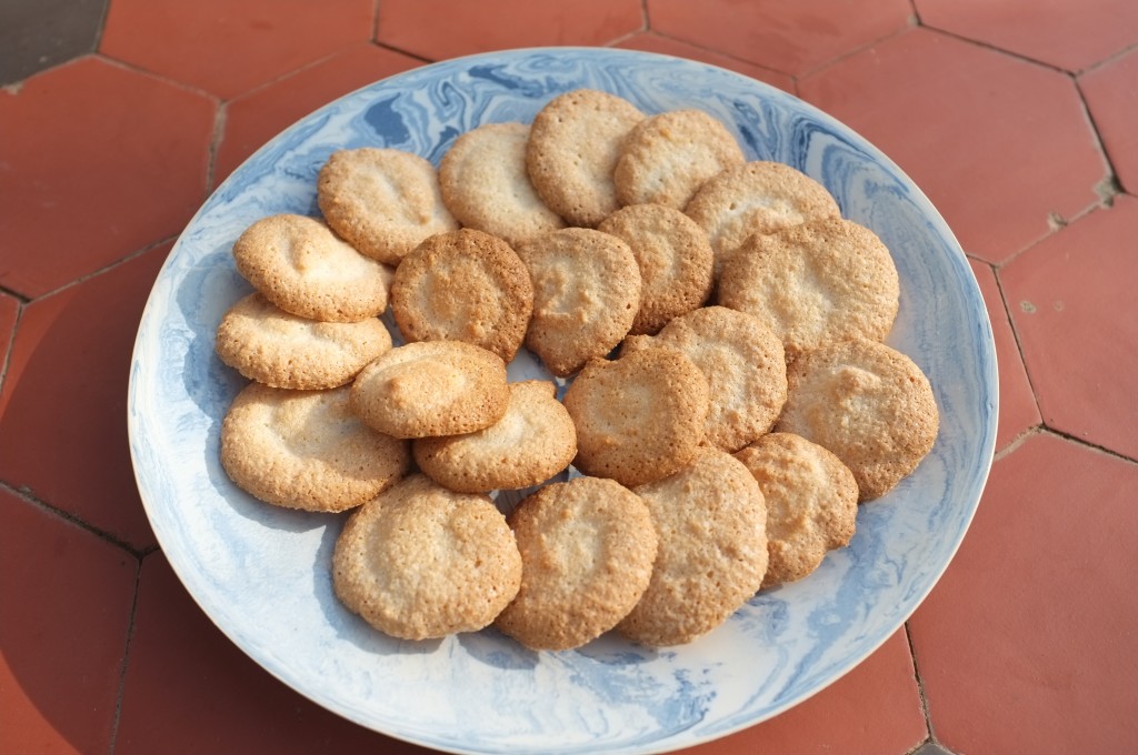 Les macarons Amaretti sont parfaits pour  accompagner l'heure du thé