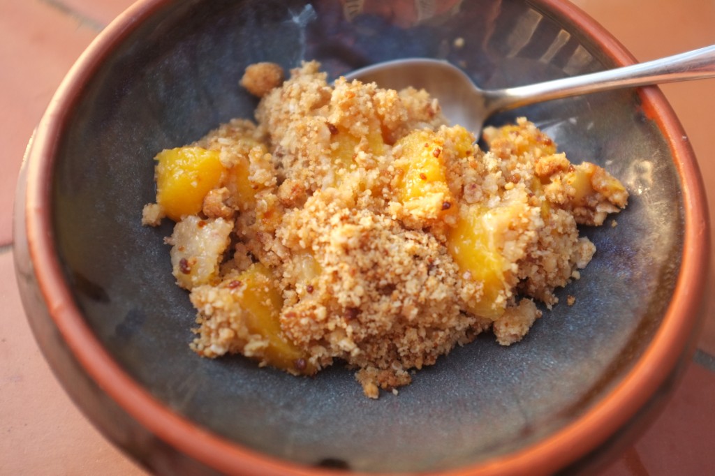 Le crumble à la pêche