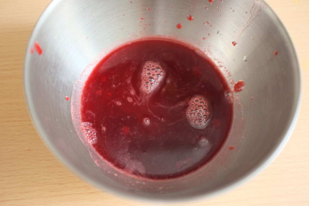 Ce sirop de framboise fait un fabuleux  et délicieux colorant naturel