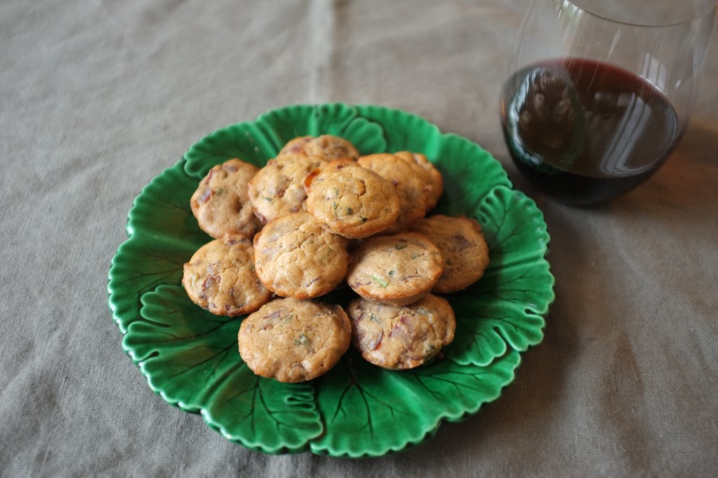 Ces mini cakes accompagnent parfaitement un bon vin rouge