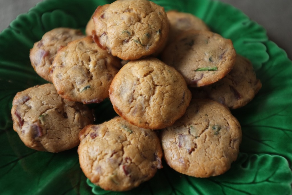 Les mini cake à la farine de châtaigne, olive et viande de grison