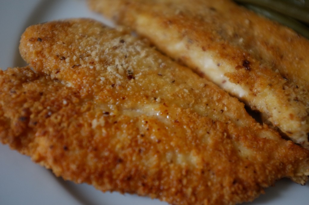 La panure au parmesan et à la noisette est d'une belle couleur dorée 