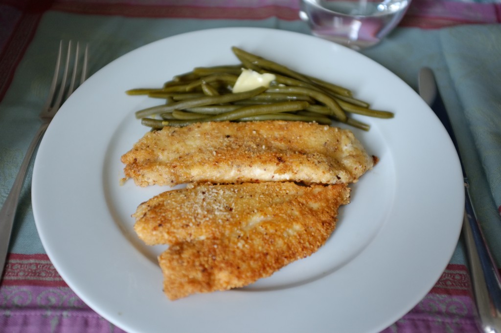 Les escalopes de poulet sans gluten au parmesan et à la noisette