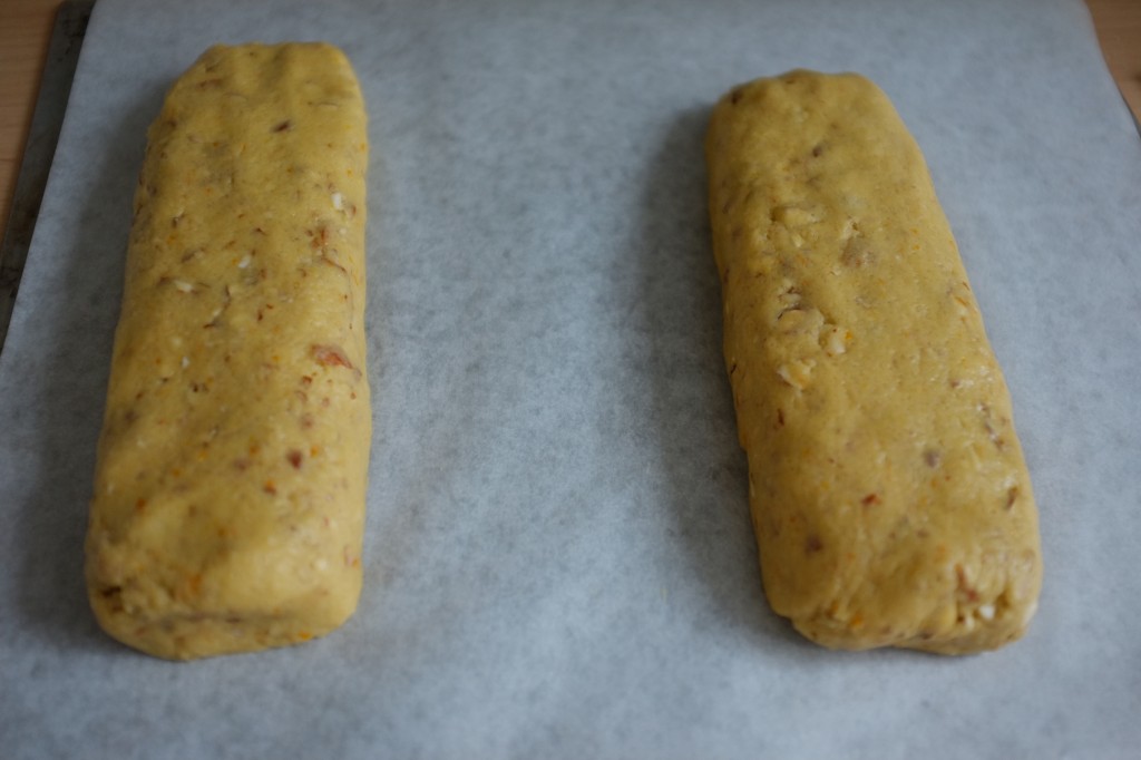 Les deux pain de pâte sans gluten pour les biscotti