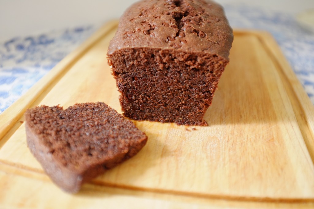 Le cake sans gluten aux deux chocolats