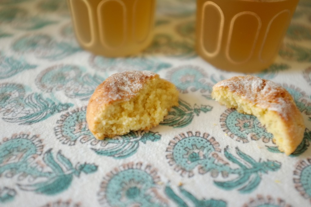 Le Ghriba est un petit gâteau marocain parfumé à la fleur d'oranger