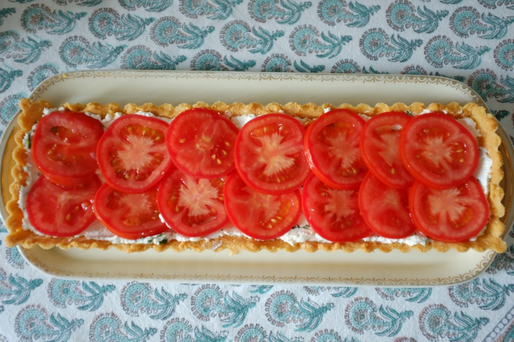 la tarte sans gluten au fromage de chèvre, basilique et tomate