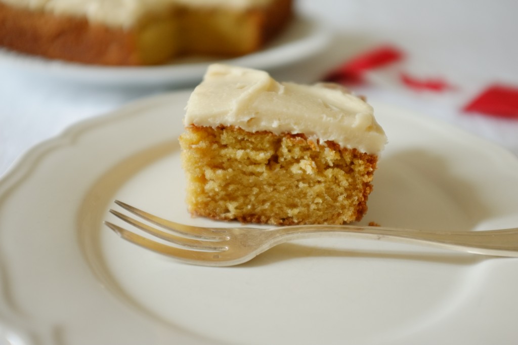 Le gâteau sans gluten au sirop d'érable pour le Fête Nationale du Canada