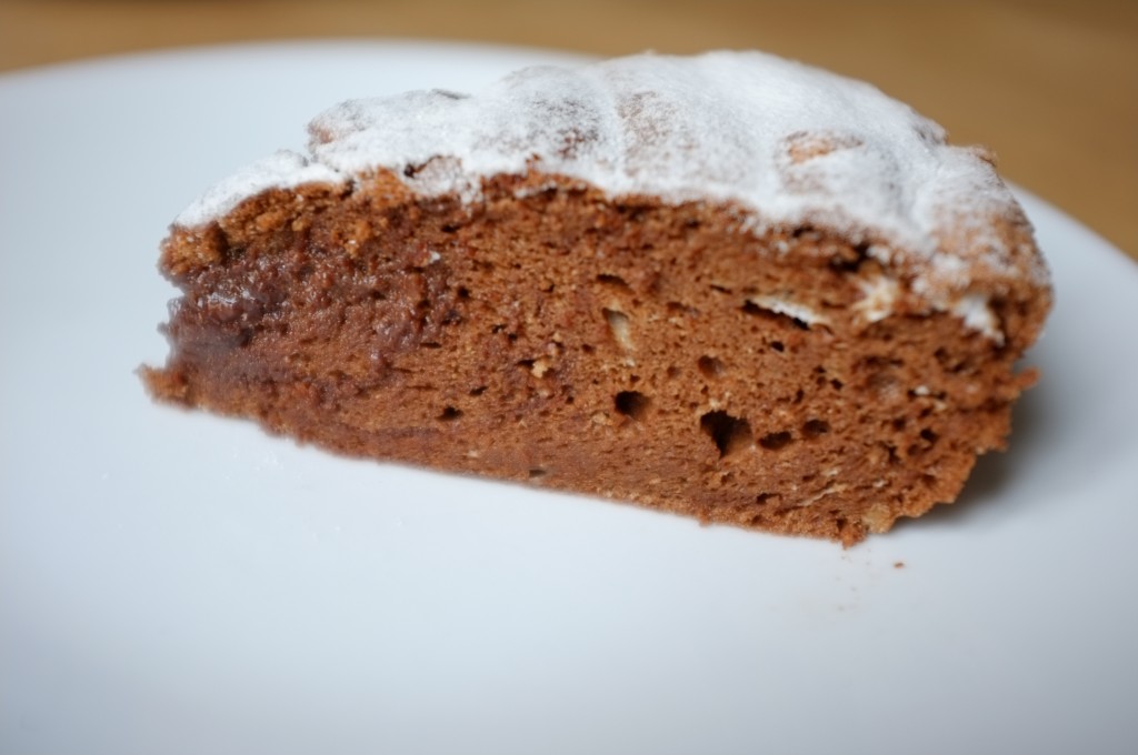 Le gâteau au chocolat sans gluten de Charlotte est léger, mousseaux et chocolaté, une vrai merveille!