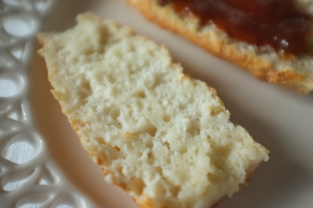 De la vrai mie de pain toute moelleuse pour des tartines