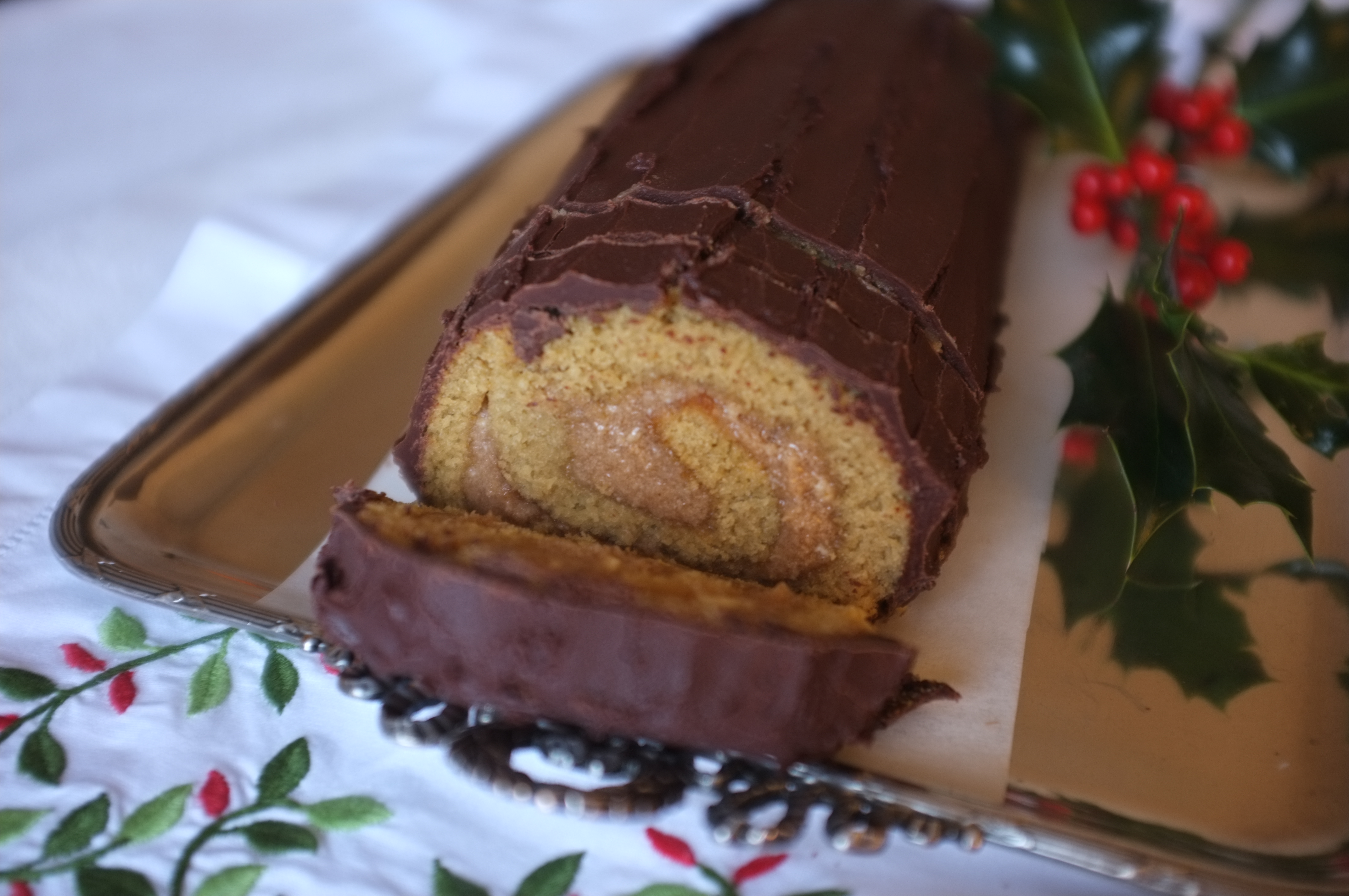 Bûche de Noël au Chocolat • Sans Gluten et Sans Produits Laitiers