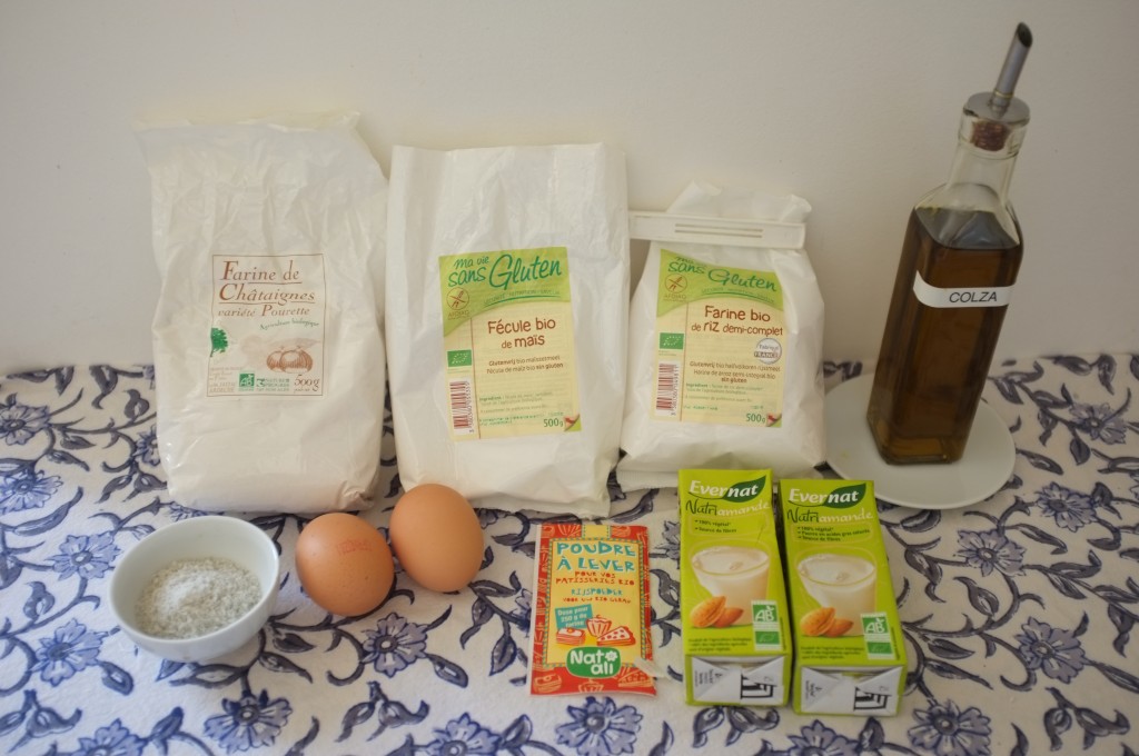 Les ingrédients sans gluten pour les crêpes à la châtaigne. 