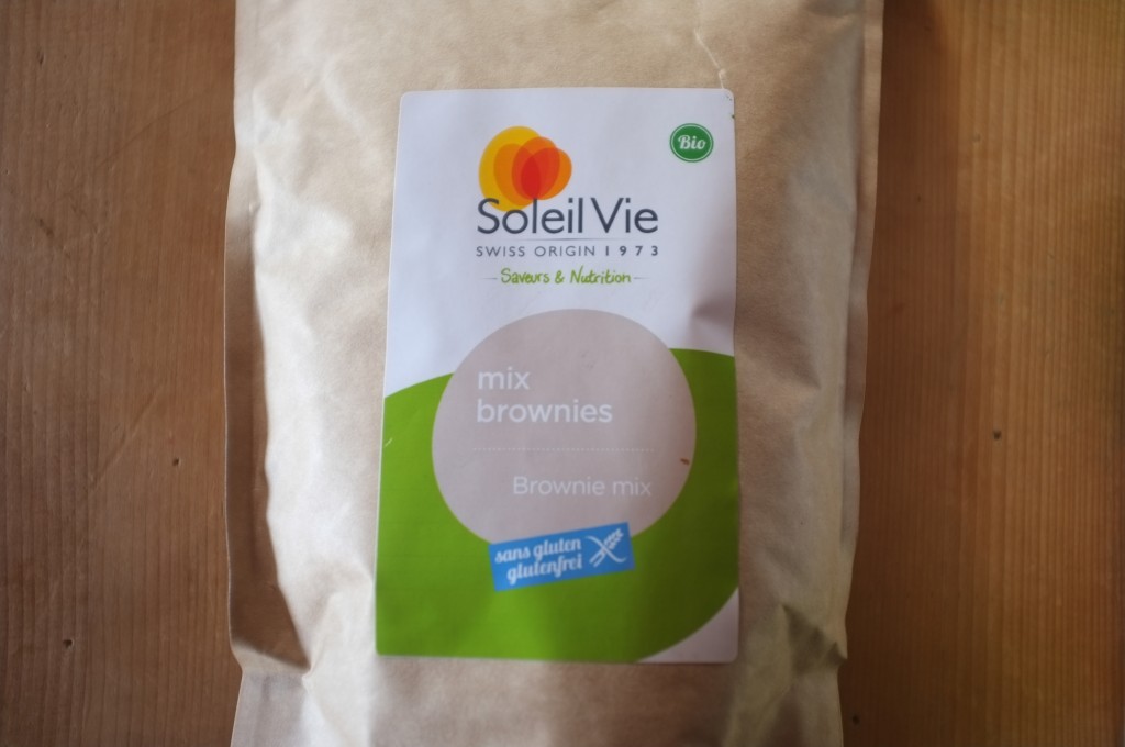 le mix brownie Bio de Soleil Vie. J'apprécie beaucoup le packaging de ces produits, c'est personnel, mais  j'aime que les produits Bio soient présentés dans un emballage de qualité Bio et non dans du plastique...