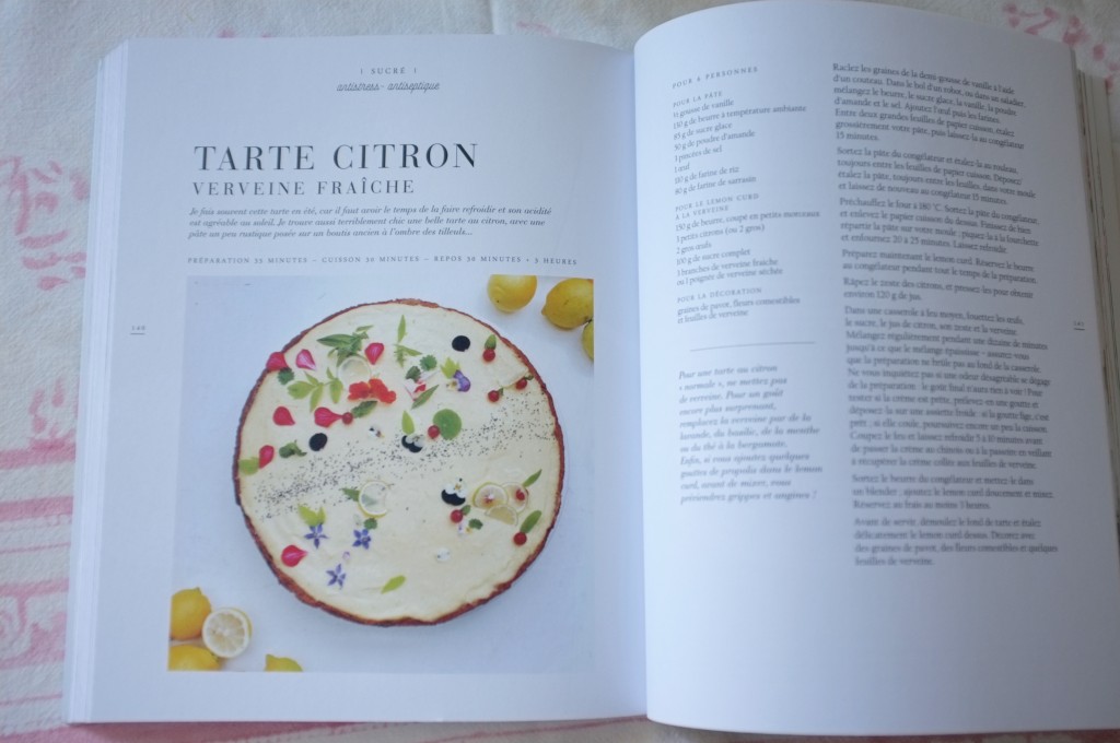 La tarte au citron, honnêtement la meilleure tarte au citron que j'ai goûté de ma vie de gourmande...il me tarte de la cuisiner pour ma famille