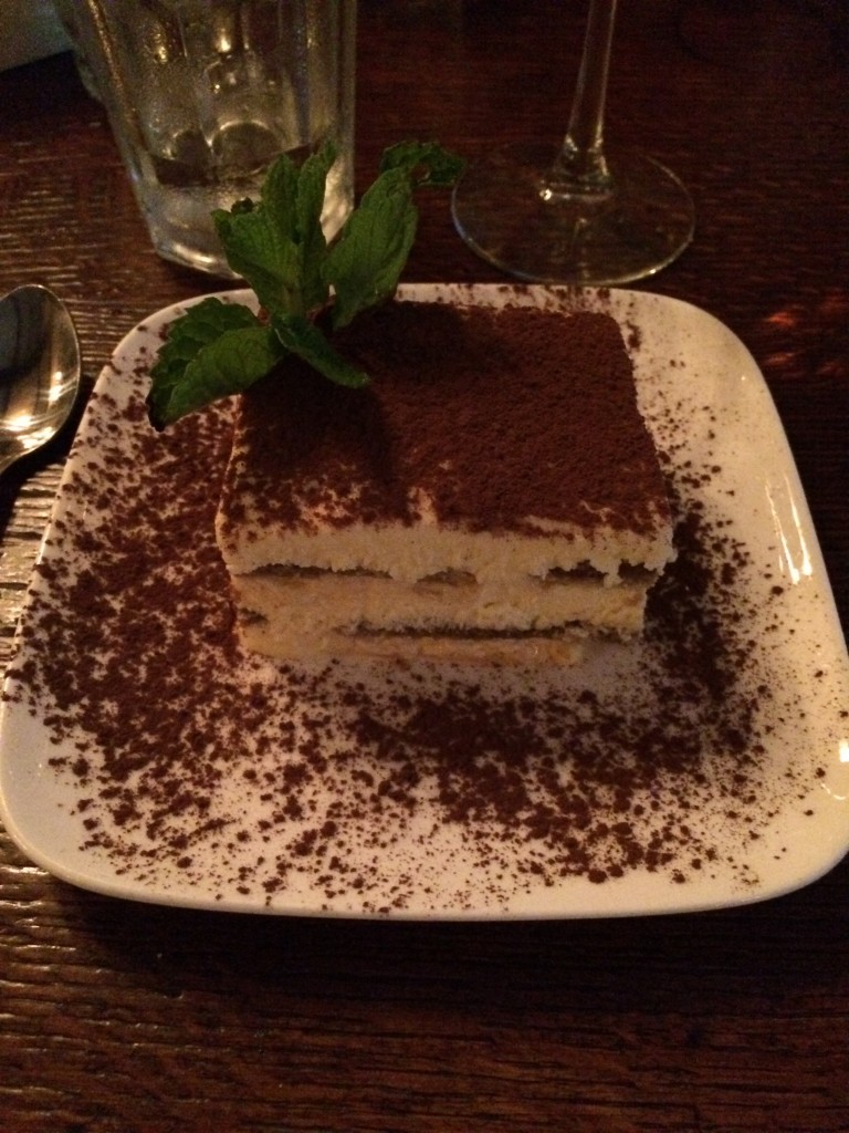 Le tiramisu est une merveille, ne pas quitter le restaurant sans y goûter!