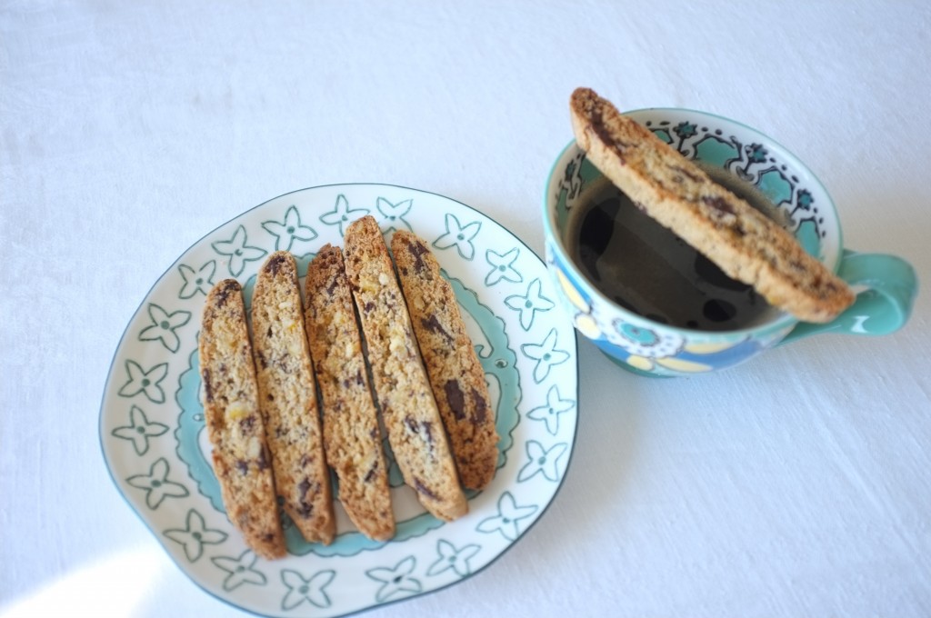 Les biscotti orange confite et chocolat noir pour accompagner le café