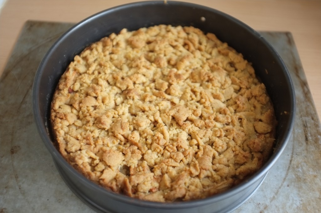 Le gâteaux aux pommes à la sortie du four.