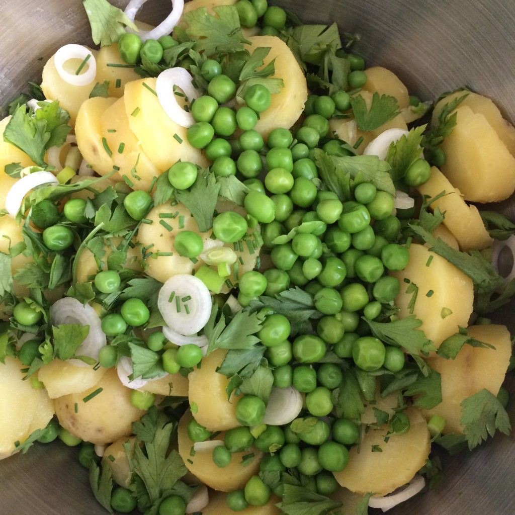 J'utilise également du tahini dans la vinaigrette qui va avec cette salade, une des préféré de ma famille.