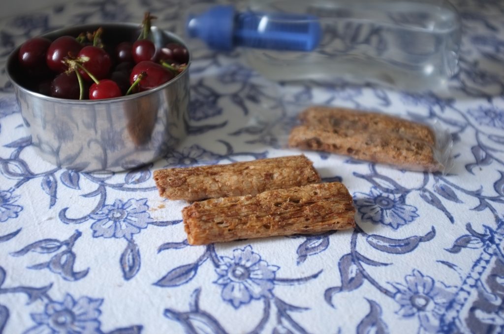 Les petits goutine au sarrasin, garnie de pâte cacao & noisette, parfaite pour les goûter qu'on emporte avec soi pour le tennis...