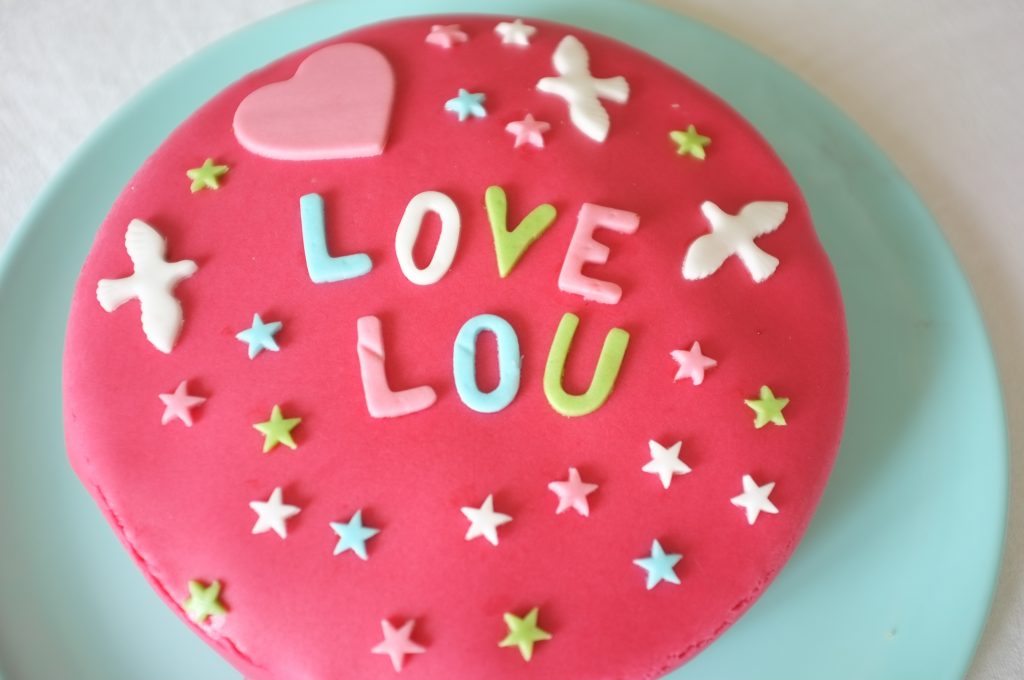 Le gâteau d'anniversaire de Lou 