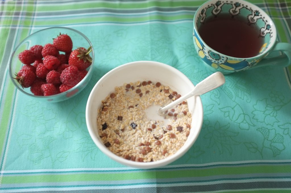 Le muesli avoine et chocolat de Jardin Bio pour les journées sportives de William.