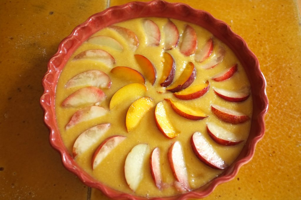 Le gâteau sans gluten amade et brugnon avant d'être enfourné