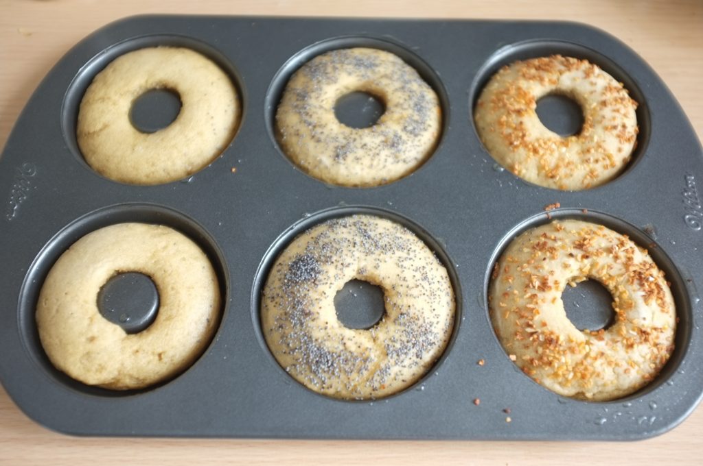 Les bagels sans gluten à la sortie du four